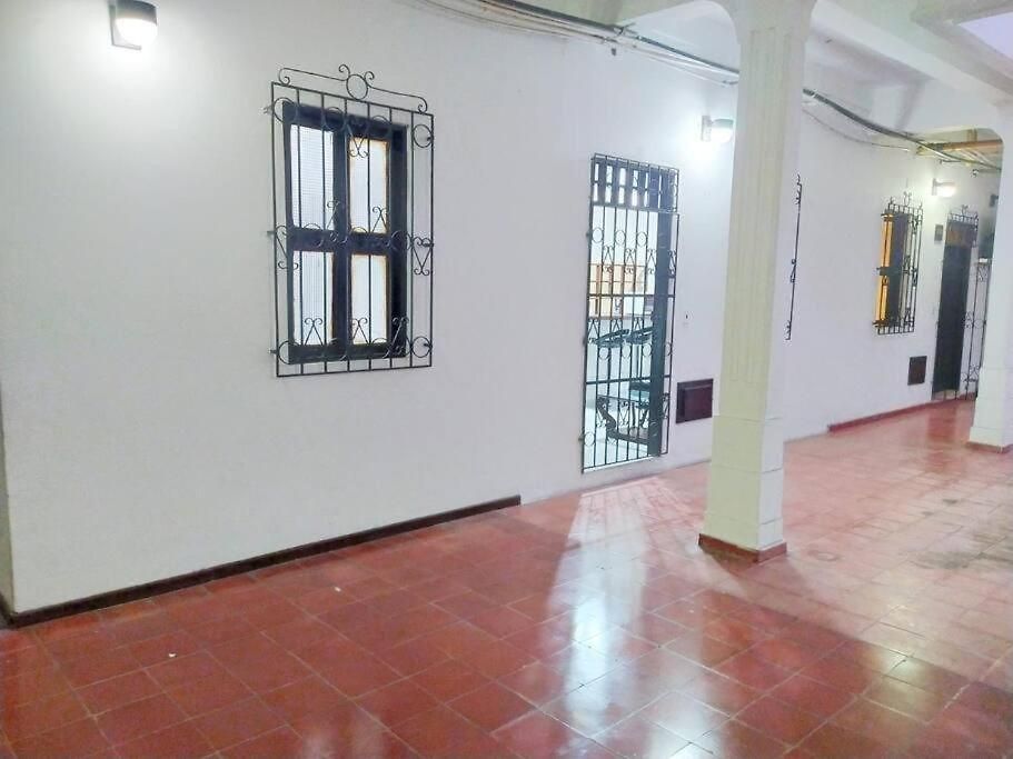 Apartamento Tranquilo Ciudad Amurallada *